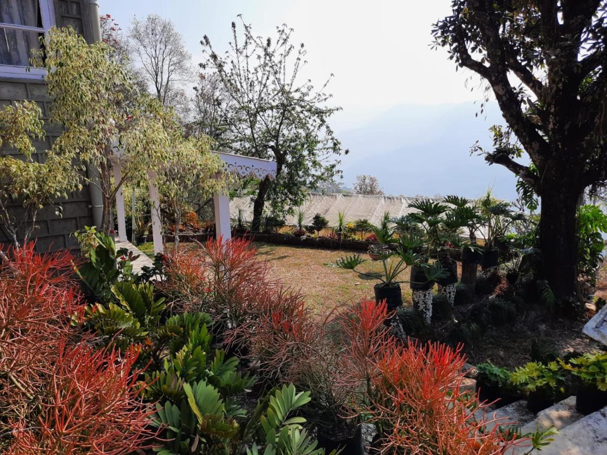 Aaravi Garden Homestay Kalimpong Eksteriør billede